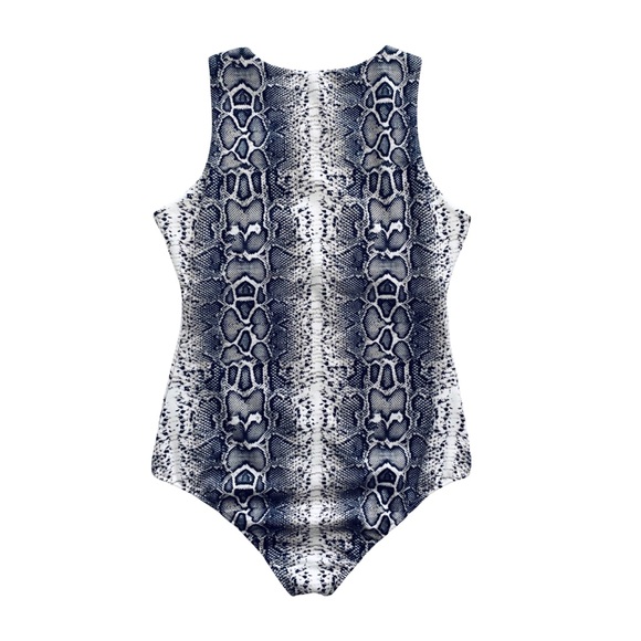 Boston Proper | Snakeskin Print Sleeveless Bodysuit - Picture 6 of 9